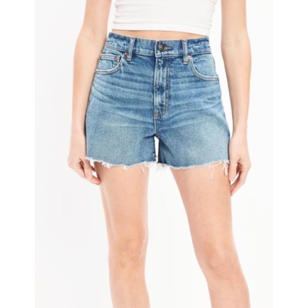 American Eagle highest rise 90's boyfriend short cut off jean shorts